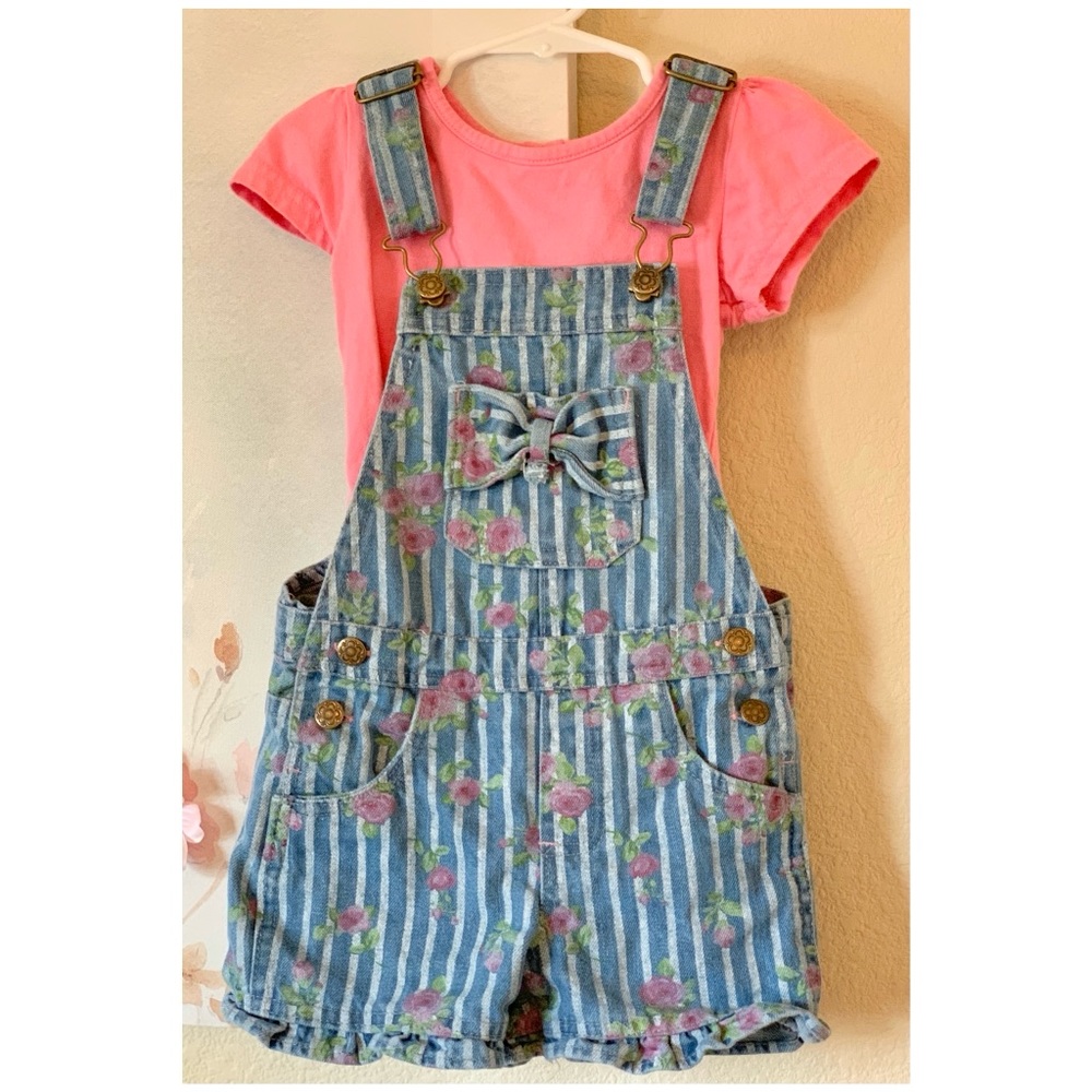 Short overalls with top